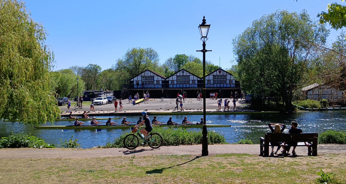PaulGrayDJ's tweet image. Bank Holiday Boating......

Morning, welcome to Bank Holiday Monday, have a fabulous day
 xx 😁 xx  

( 📷 Beautiful Bedford ) 

#BankHolidayMonday #Bedford #Bedfordshire #RiverGreatOuse
