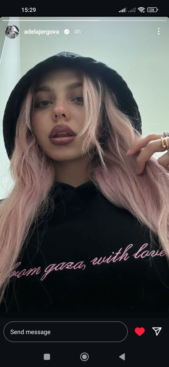 rina 🩰 tweet media