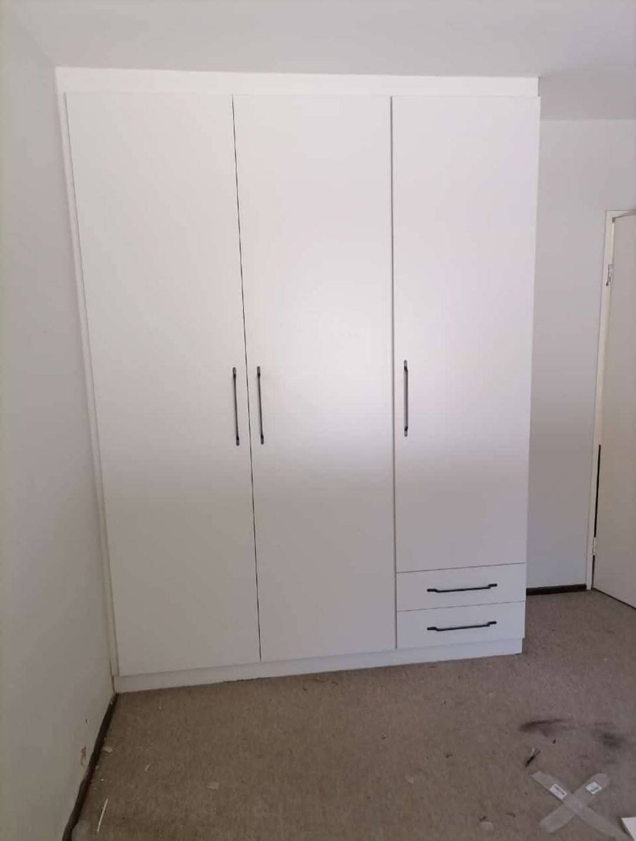 MillennialsLig1's tweet image. Hi everyone we do these beautiful wall wardrobe for the following prices 
2 Door R3600
3 Door R5600
4 Door R7800
5 Door R9000
WhatsApp 078 798 8724 
Based in midrand but work all over gauteng

#Mazwi  #interiordecor #cabinet #carpentry #Construction #wallpaper #ceiling #Tiling