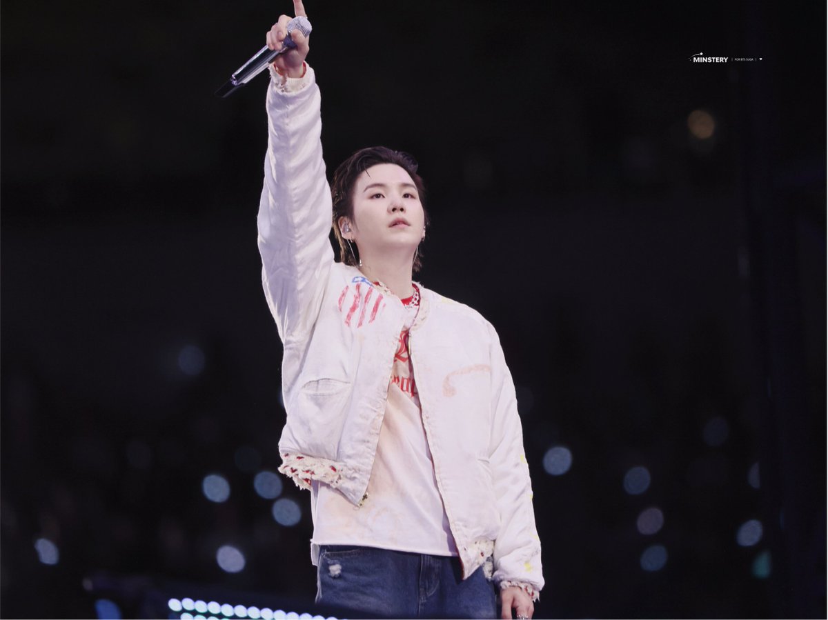 민스터리💫 tweet media