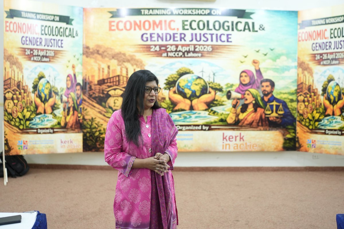 MinorityWomenPK's tweet photo. Our Founding Chairperson @NaumanaSuleman had a thought-provoking discussion with youth on “Understanding Gender-Based Discrimination in Church and Society”, and “Women’s Leadership, Gender Equity &amp; Safe Communities”, through a training workshop organised by ECHD.
#GenderJustice https://t.co/SYitBqmXRw