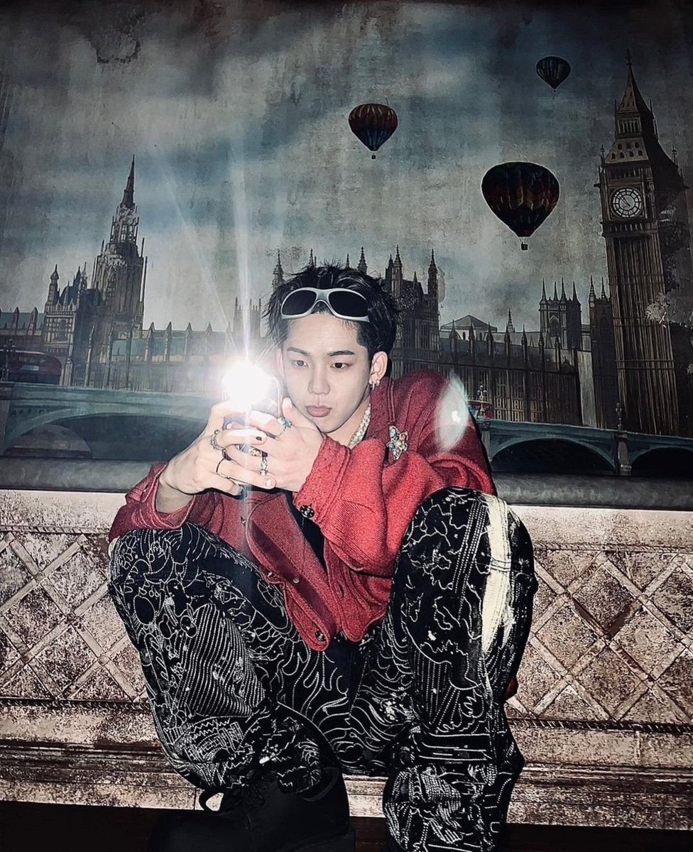 엘 tweet media