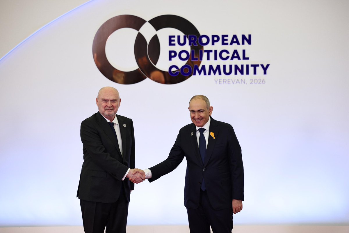 EPCArmenia's tweet photo. Prime Minister of #Armenia 🇦🇲 @NikolPashinyan welcomed @OSCESecGen Feridun H. Sinirlioğlu within the framework of the 8th European Political Community Summit in Yerevan.
#EPCYerevan2026 #EPCArmenia https://t.co/eUs3p87xdc