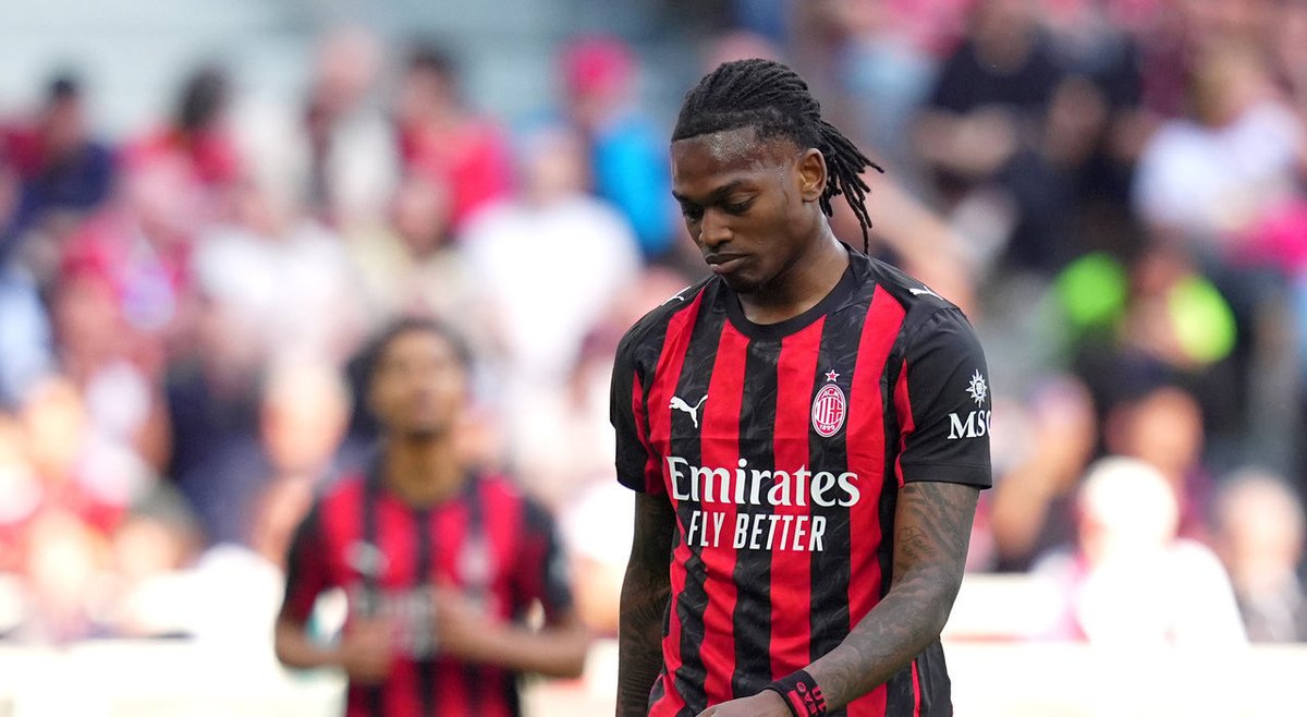 Sleeper AC Milan tweet media