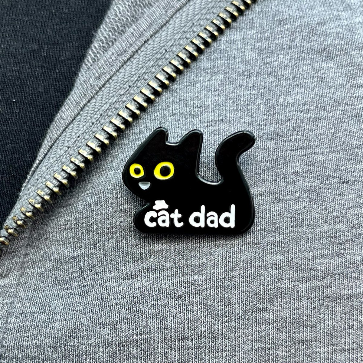 PickleAndNancy's tweet image. 🐈‍⬛💕 Take a look at our catdad pins - they are puurrfect for #fathersday - does your #catdad deserve one? 😹 pickleandnancy.etsy.com/listing/122098…