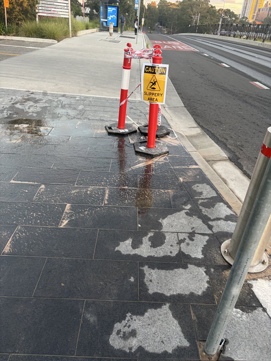WillS7777's tweet photo. @SydneyWaterNews please note there is a serious water hazard outside Macquarie park metro station. Corner Waterloo and Lane Cove roads. Water has been overflowing and people are walking in main rd to avoid. Slip Hazard also! Please fix https://t.co/oXau5hM3hF