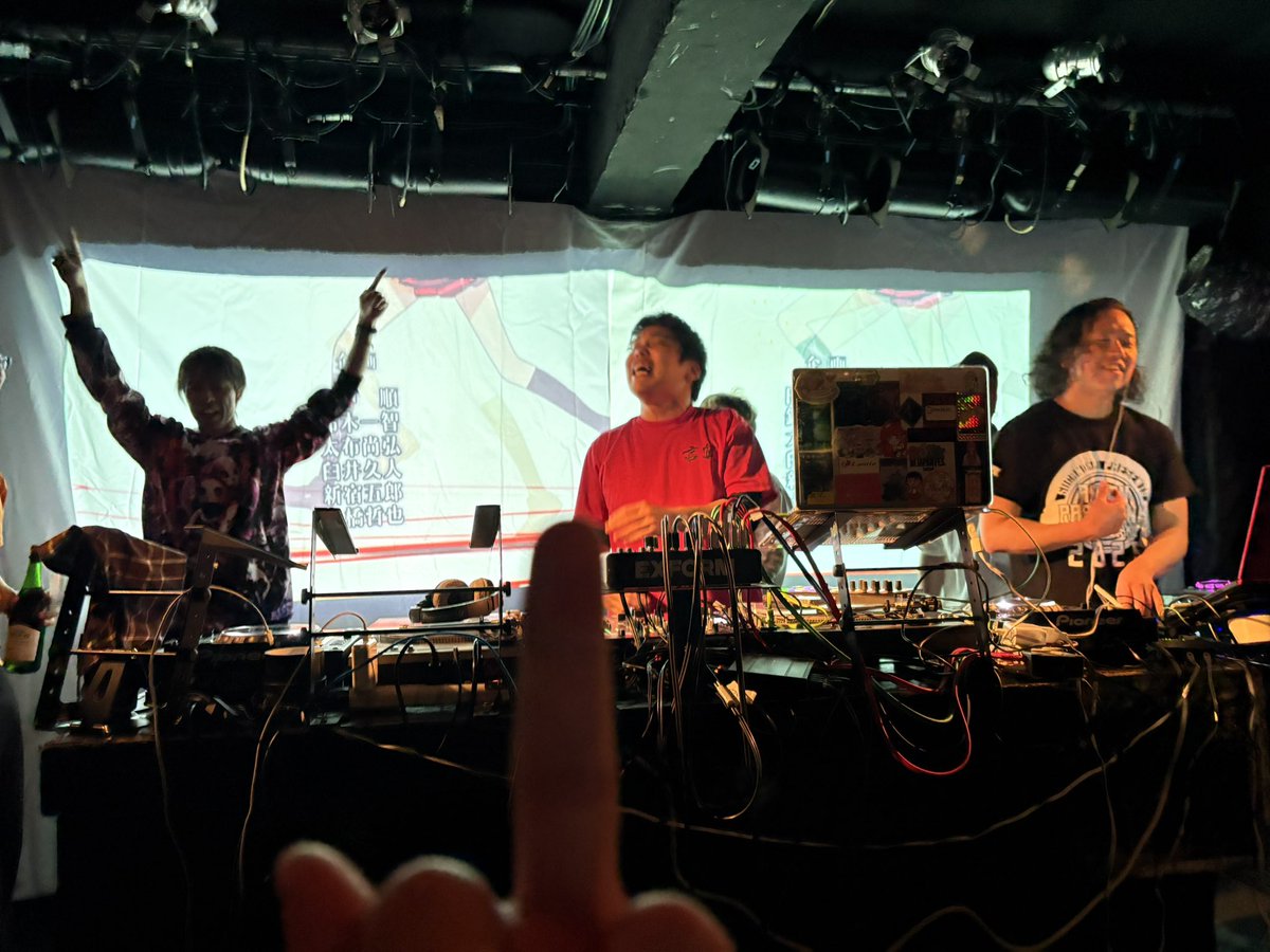 とうしゅ tweet media
