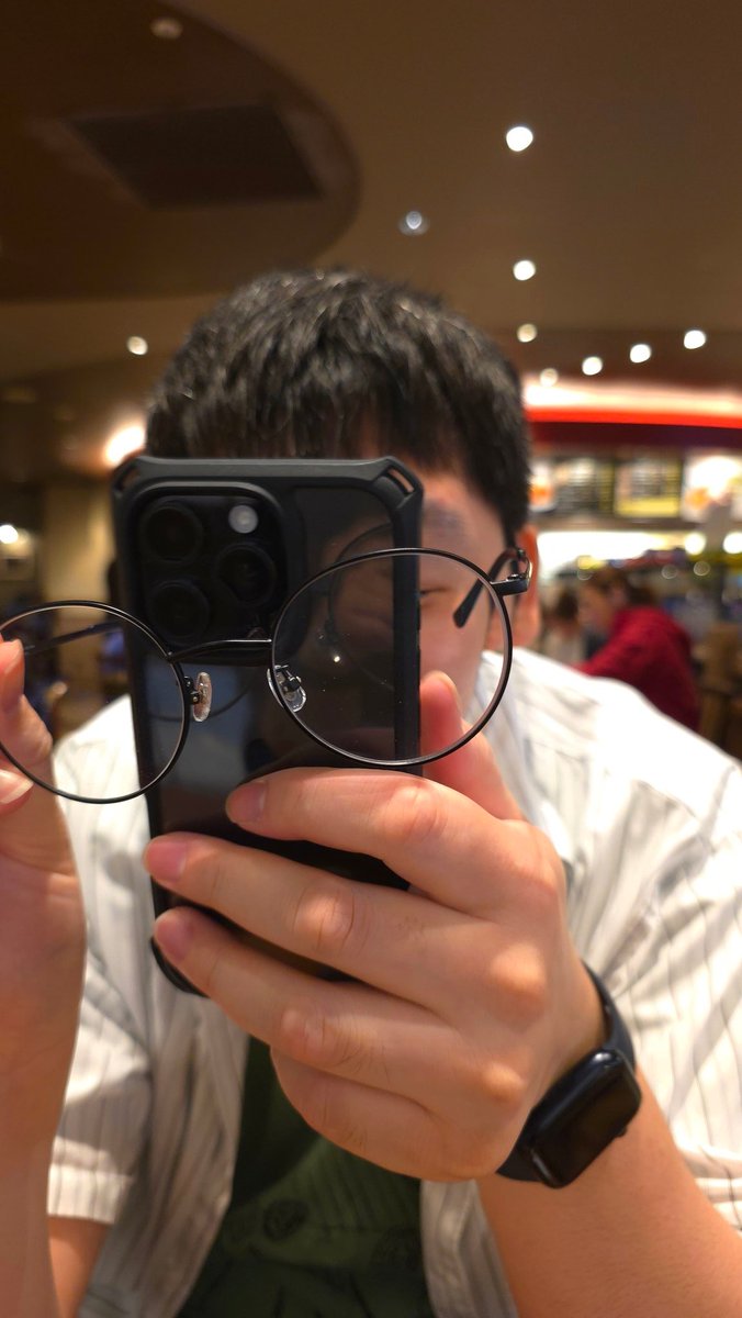 まかろに tweet media