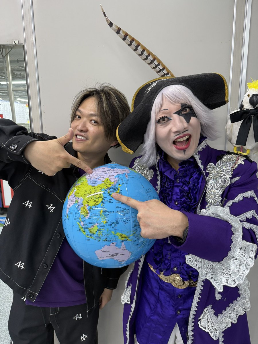 YOSHI 44 tweet media