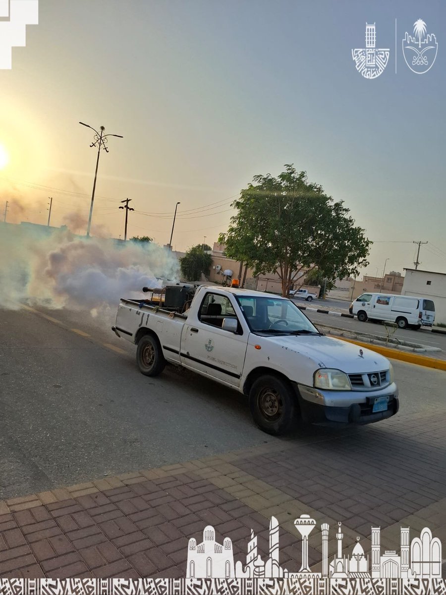 Malijah_mun's tweet photo. #بلدية_مليجة
الفرق الميدانية تكثف أعمال الإصحاح البيئي
 بمليجةوالمراكز المجاورة ، من خلال رش المبيدات بالشوارع الرئيسية وداخل الأحياء السكنية
#الشرقية_أمانة https://t.co/IQRVP3jvqz