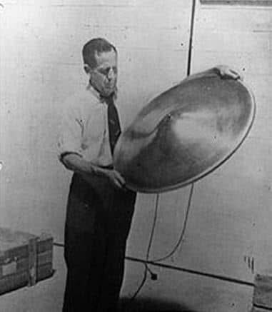 Moth3693's tweet image. Government photos from the mid 1900s #UAP #UFO