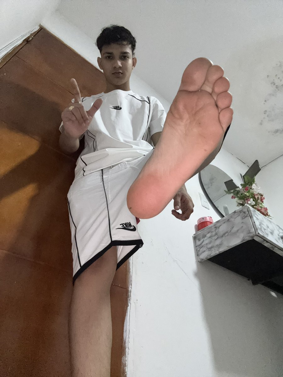 MasterFireJames's tweet photo. While you dream of being worthy, we remind you of your place: below, surrendered, paying.
It’s not about wanting... it’s about needing.
#CashGods #FindomKings #Pay2Obey #WorshipFeet #AlphaPower #ObeyAndPay #FootDomination https://t.co/6GJRy5Qobr