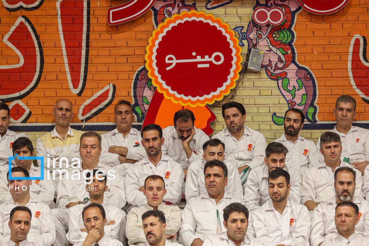 ehsancinema88's tweet photo. روز #کارگر به این عزیزانی که محصولات خوشمزه #مینو رو تولید می‌کنن مبارک. https://t.co/Db94uXqnO7