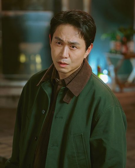 비밀 조민혁같은거 찍어야할 남자력개껴얼굴인데