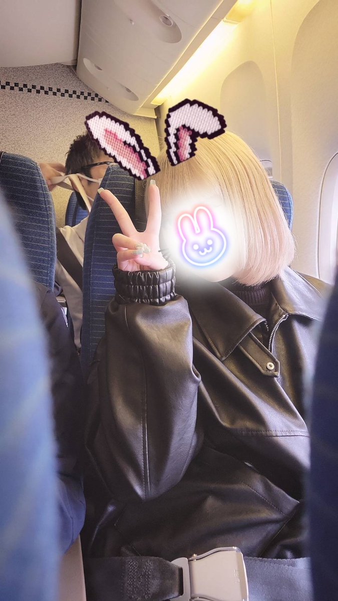 memechaaaa's tweet photo. ·̩͙꒰ঌ--------------♆--------------໒꒱·̩͙

北海道 ﾅｳ 。

人生2度目の飛行機旅 ✈︎
₹˝ｬʓ は 宙を舞ってました 👱🏾‍♀️🤟🏾
黄色い豆とマブになりました🟡

#北海道 #CLASSIC #ｳﾏﾁｭｷﾞ

·̩͙꒰ঌ--------------♆--------------໒꒱·̩͙ https://t.co/Jmvn2EjkA9