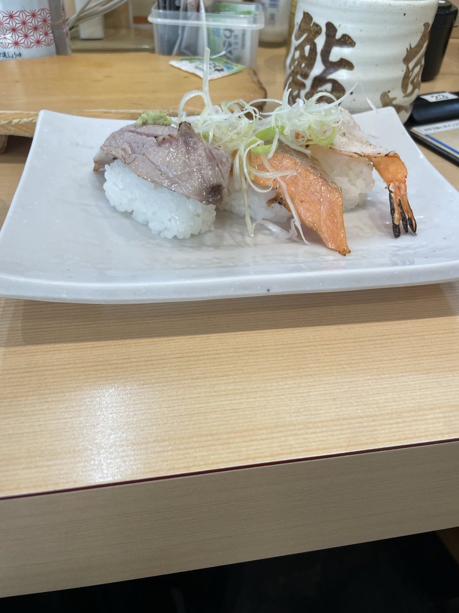KJガイモン tweet media