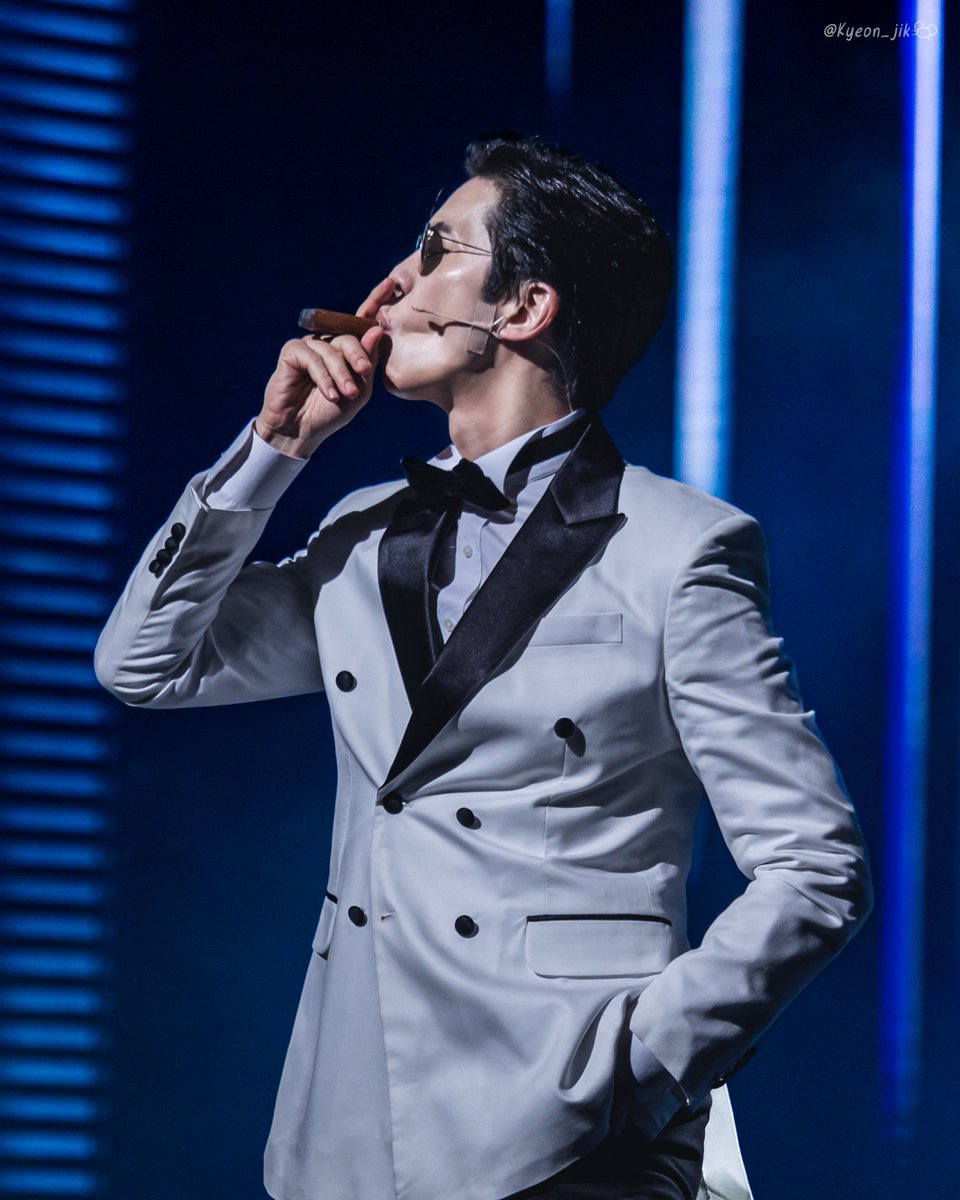뮤찍 tweet media