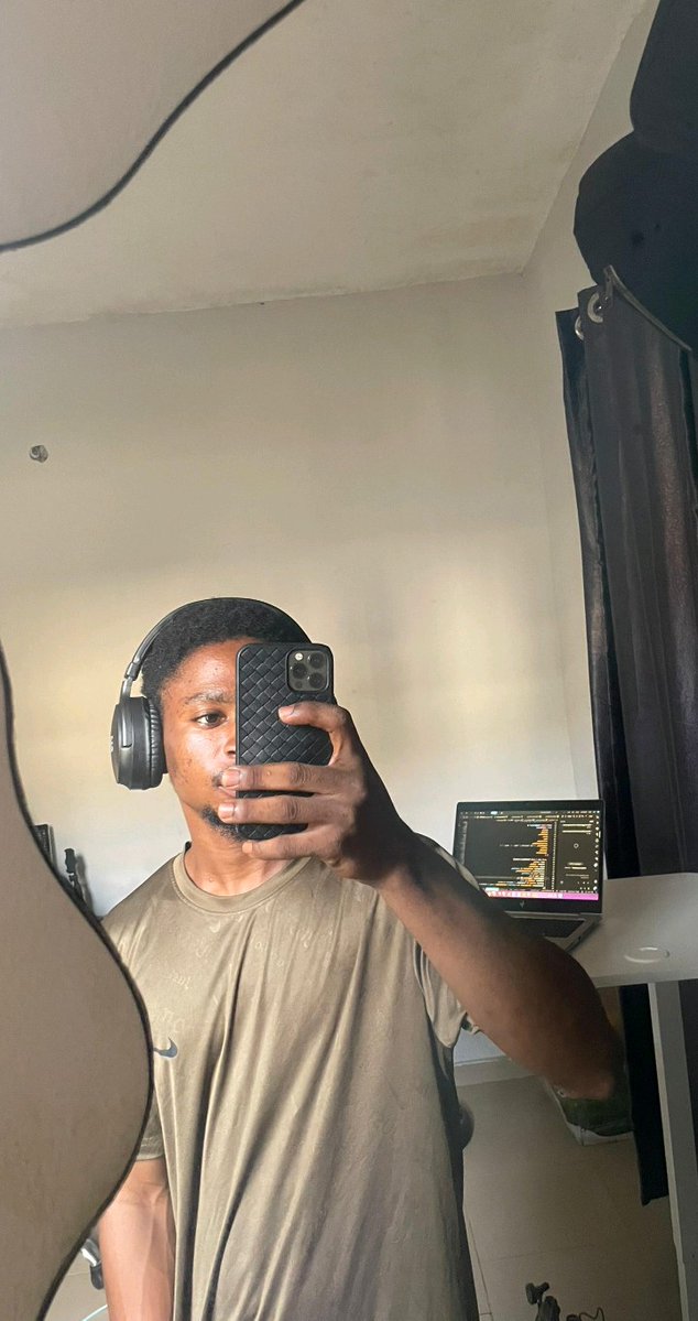 Fåmzy tweet media