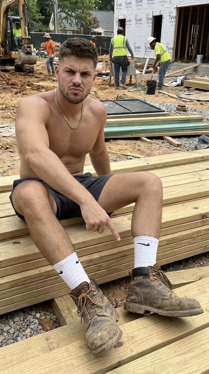 Lads In White Sox (6.6k) tweet media