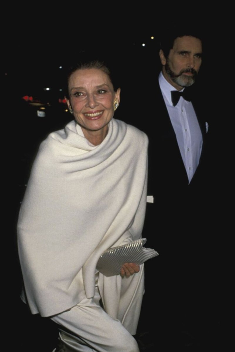 audrey hepburn enthusiast tweet media