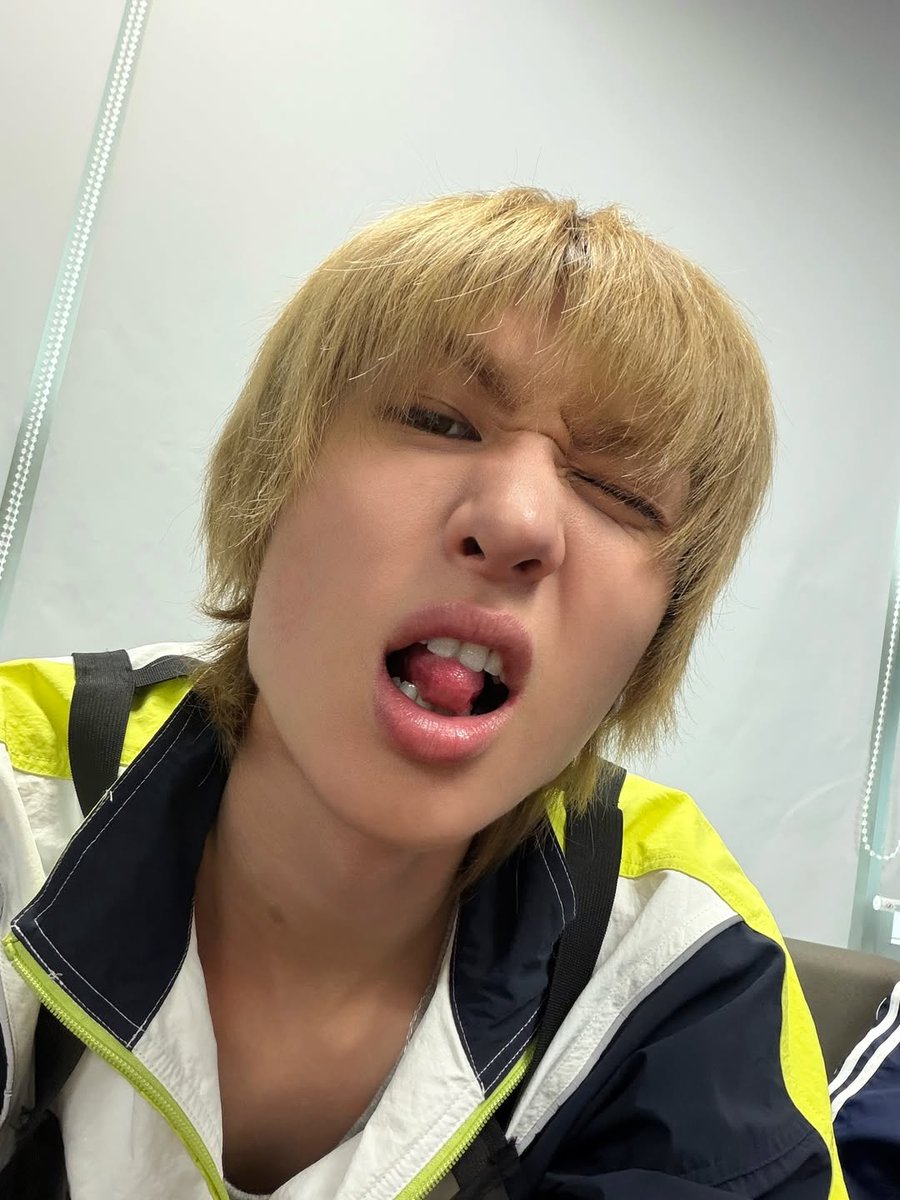 星星 tweet media