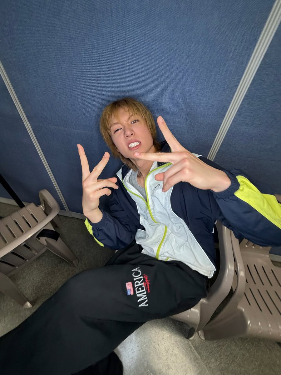 星星 tweet media