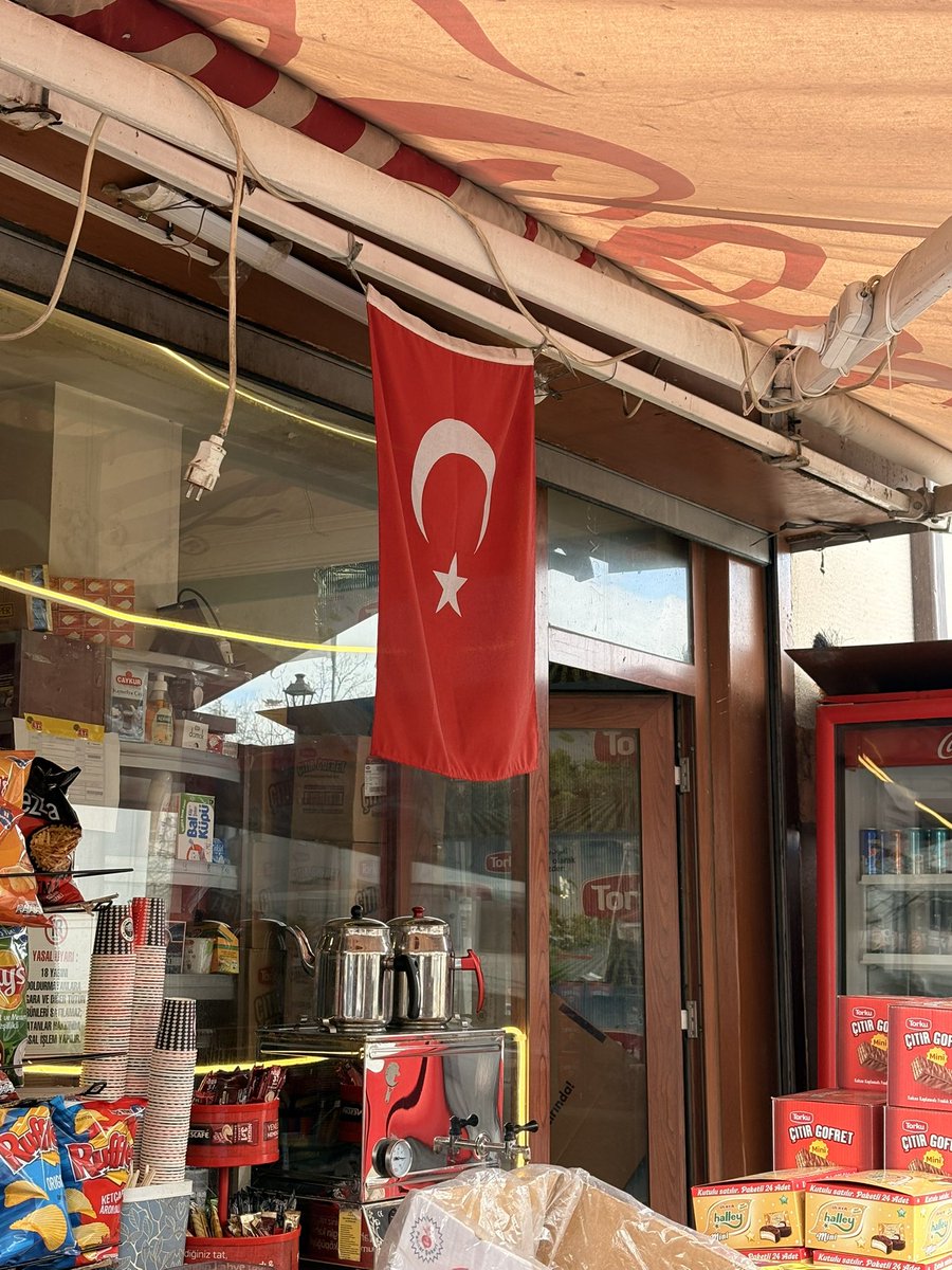 kankasorma's tweet photo. Kim olmaz ki uğruna feda https://t.co/SIEQKgY932