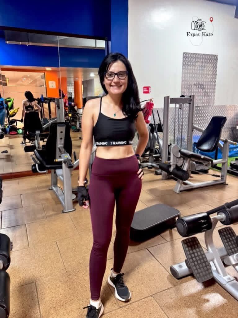 Hike_with_Kate's tweet image. Happy New month to all my Gym goers out there… May the Gains be with you and stay disciplined. 

Detox drink: Baby spinach, mango, ginger, lemon juice and celery.

#fitness #fitnesslife #gym #gymlife #loseweight