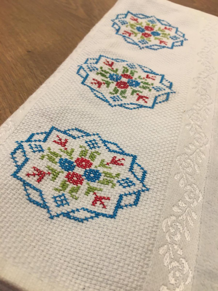 nbsanatart's tweet photo. Sanat: Etamin İşleme 🧵 (Kanaviçe)
Tasarım: Otantik Desen
Sanatçı: naciyebiyik_nb_sanat
Renk: @NBSanatArtGllry
Fotoğraf: nbsanatphotographys
Konsept: Hayal Dünyasının Sanatla Buluşması ve Otantik Tasarımlar
🪡: @NBSanatArtGllry
#yeniprofilresmi̇
#etamin #DíaDeLaMadre #3Mayıs https://t.co/JsNpz55dQZ