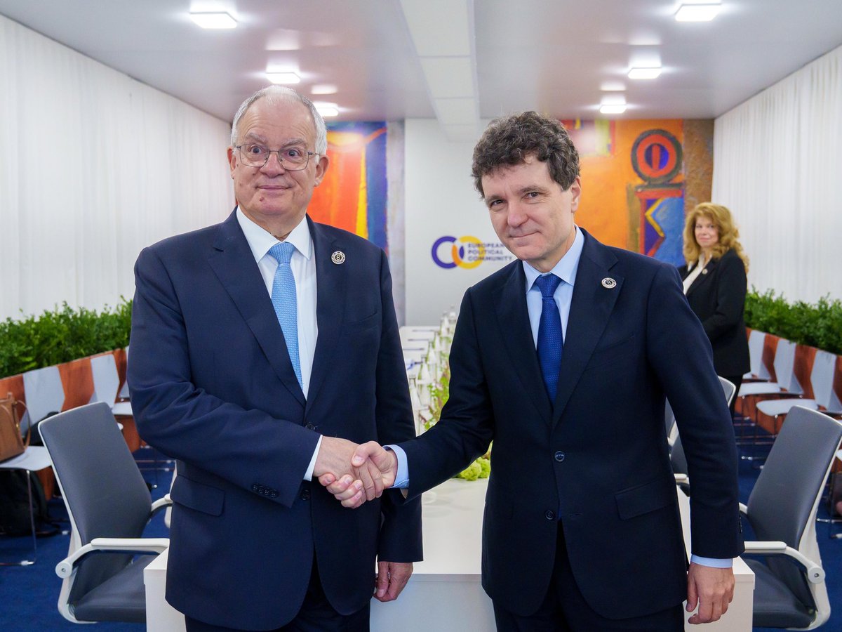 NicusorDanRO's tweet photo. Today, on the margins of the #EPC Summit in Yerevan, I convened a high-level side event on the Vertical Gas Corridor and its role in strengthening regional energy security. Leaders present aligned on one core message: diversification of supply sources and transit routes is not optional; it is a strategic necessity. 

Romania brings real weight to this agenda: geography, infrastructure and a firm commitment to the Transatlantic partnership. Projects such as the #VerticalCorridor do not just move gas, they reinforce US-Europe ties and anchor regional stability.