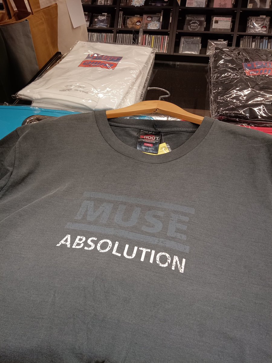 Zenshin_Furugi's tweet image. 嫌われがちなSHOOTタグ
でも日本限定という観点で見ればレア度アップかと
#古着 #muse #バンドTシャツ