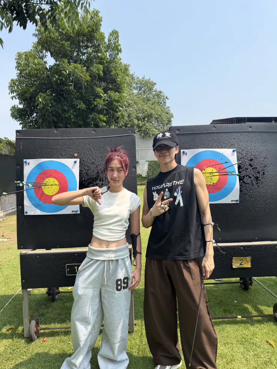 sunnan29's tweet photo. น้องโจริญ พี่จั๊ง มีจริงนะนี่ ขอแร็ปคู่สักเพลงได้ไหมคร้าบบบ😊
#Jorin4EVE #JUNG_PERSES #4EVE #perses #olypop https://t.co/VzaFYIGXq1