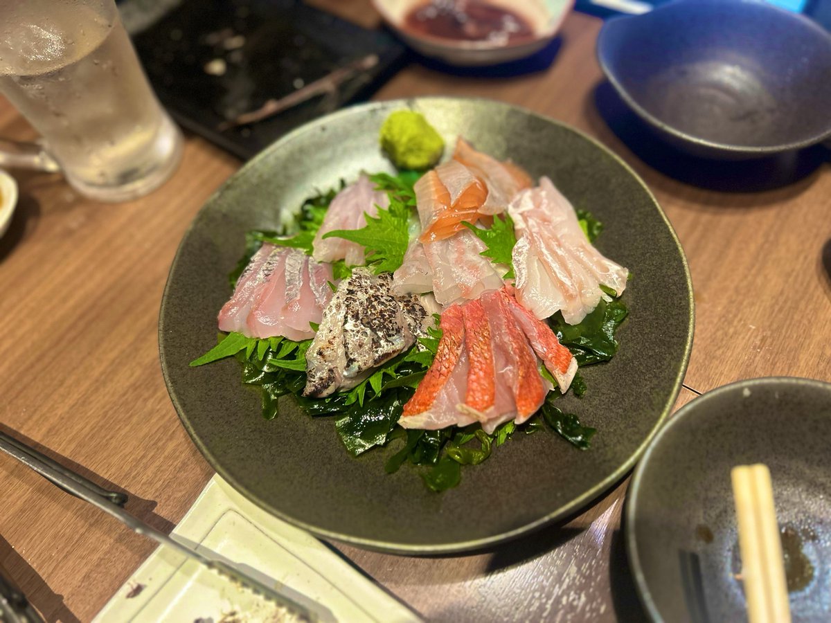 T_George37's tweet photo. 2泊3日の旅行終わり！
美味いもんたくさん食べて満足した〜 https://t.co/yUq4Tn2rvc