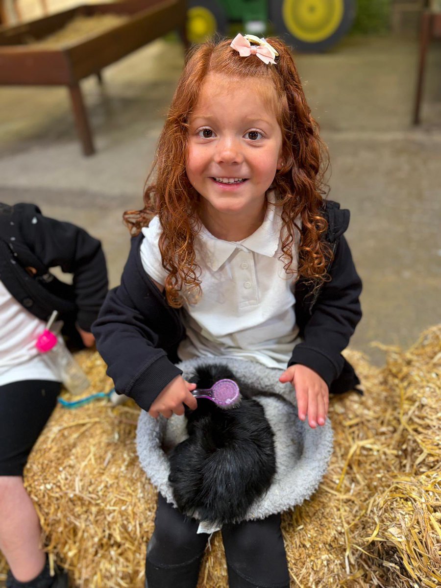 ThorpeBradford's tweet image. Our EYFS trip to Hesketh Farm was simply wonderful! The children had such a fabulous time weighing the milk, feeding the lambs and experiencing a tractor ride. Topped off with a perfect spring day, it was a truly memorable experience for everyone 🌼🐑🚜 @CATAcademyTrust #EYFS