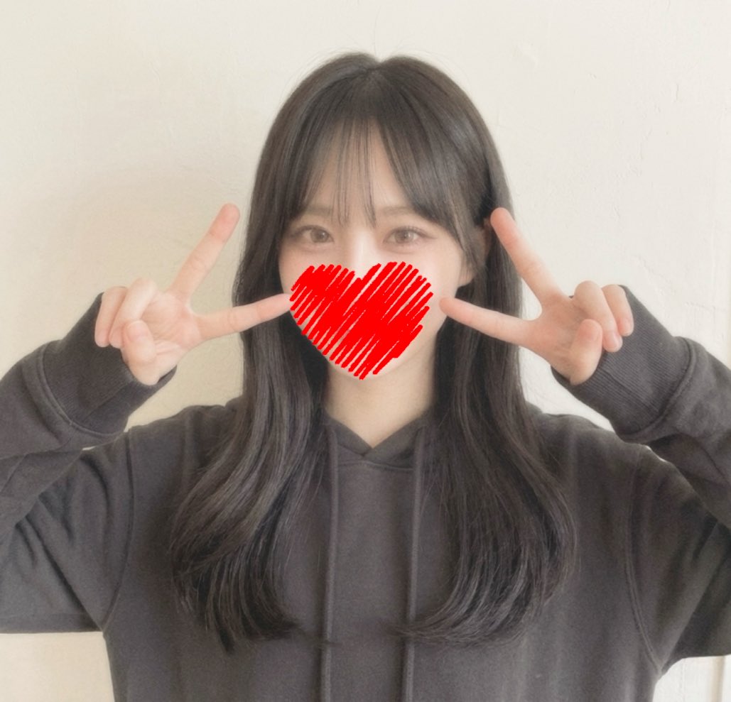 めい tweet media