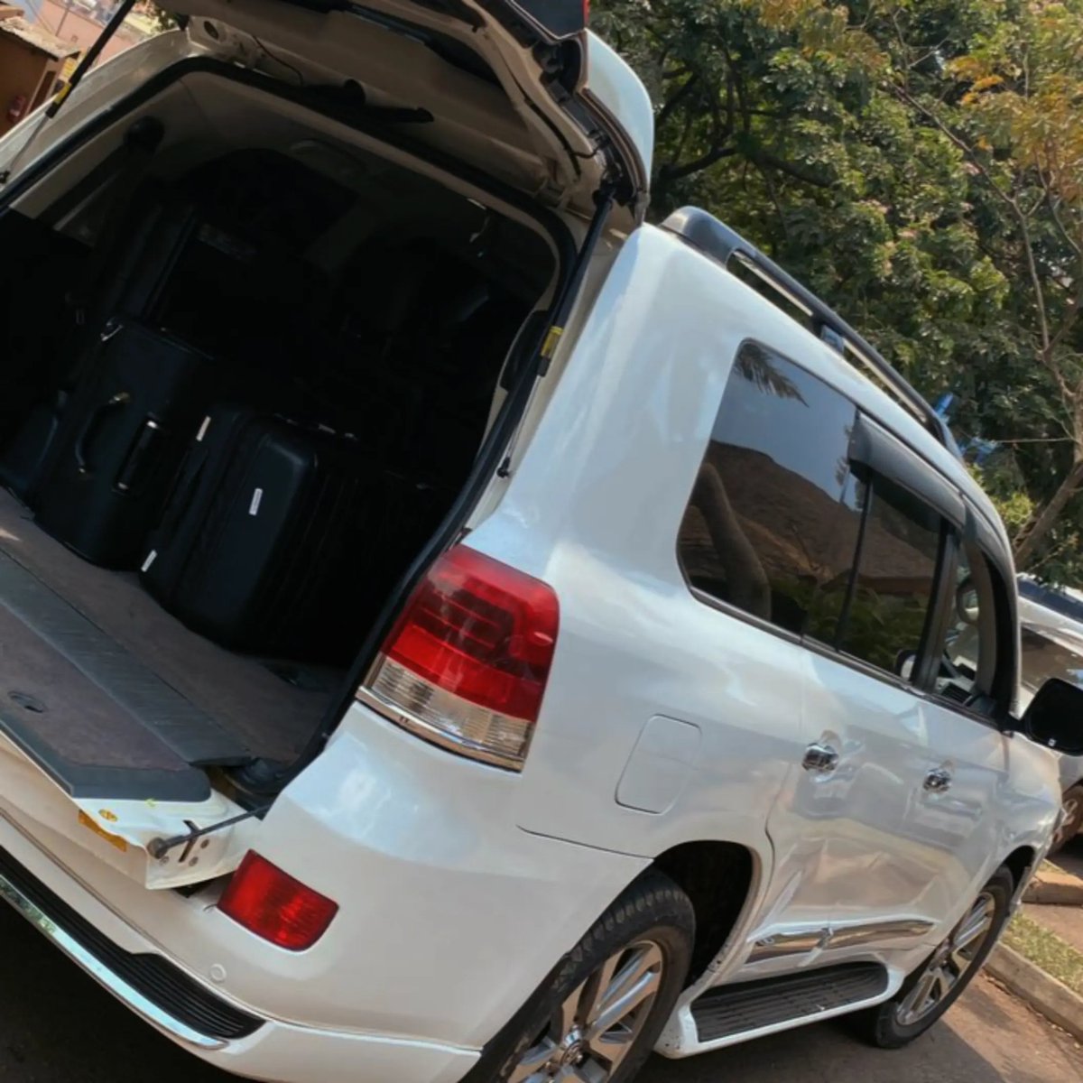 jj_jonan's tweet image. Comfortable and Clean. #cars #carhire
