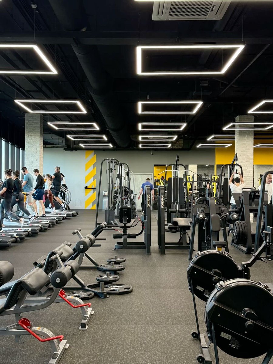 Gym tweet media