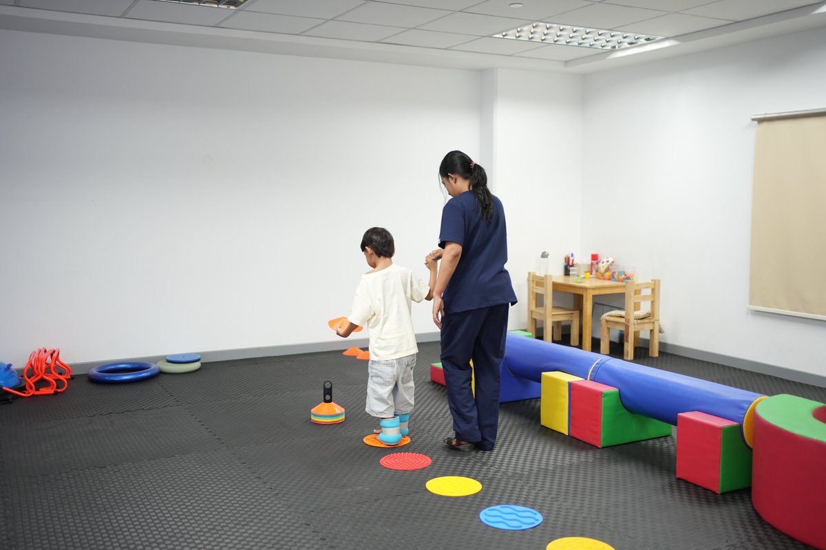 sophaneth_heng's tweet image. Every session is an opportunity to grow
Here’s Saona, our amazing Occupational Therapist, in action, supporting children through movement, play, and meaningful challenges that build real-life skills.
#OccupationalTherapy #PhnomPenh