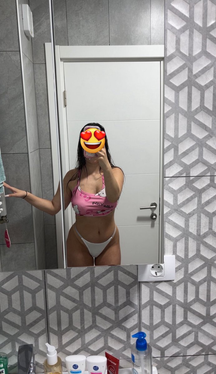 Esra tweet media