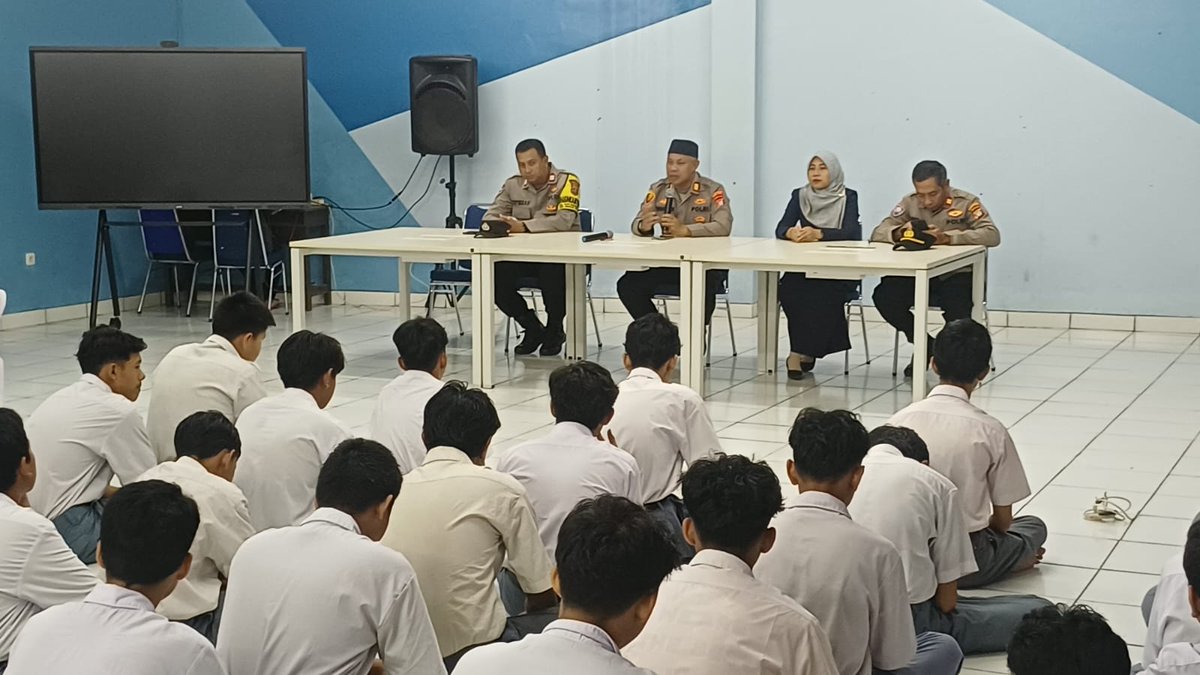 Humas Polres Metro Bekasi Kota tweet media