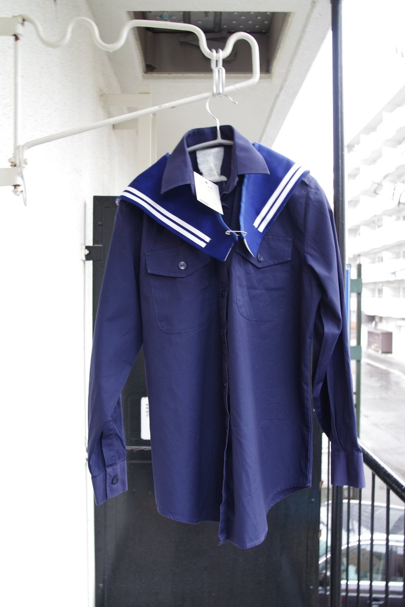 Anorakcity_'s tweet image. セーラー付け襟再入荷しています

お手持ちのシャツ、Tシャツ、ジャケットにお気軽に合わせてセーラー気分を味わえます

新入荷のネイビーのシャツに合わせたらピッタリでした！

#ヴィンテージ #古着 #シャツ #vintage #clothes