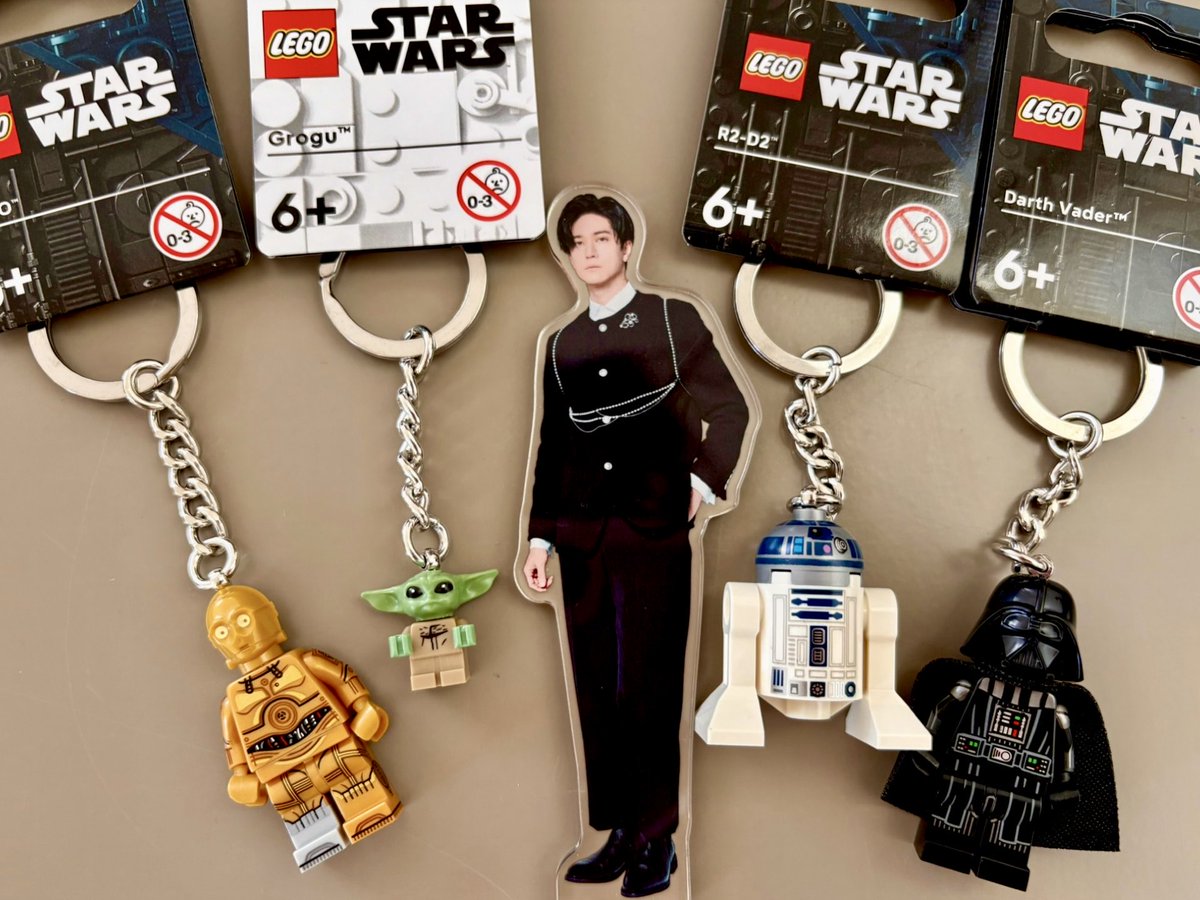 Star Wars サンドキーホルダー 息子達に買ったお土産😌) Star Wars LEGOキーホルダーと 世界観合っ