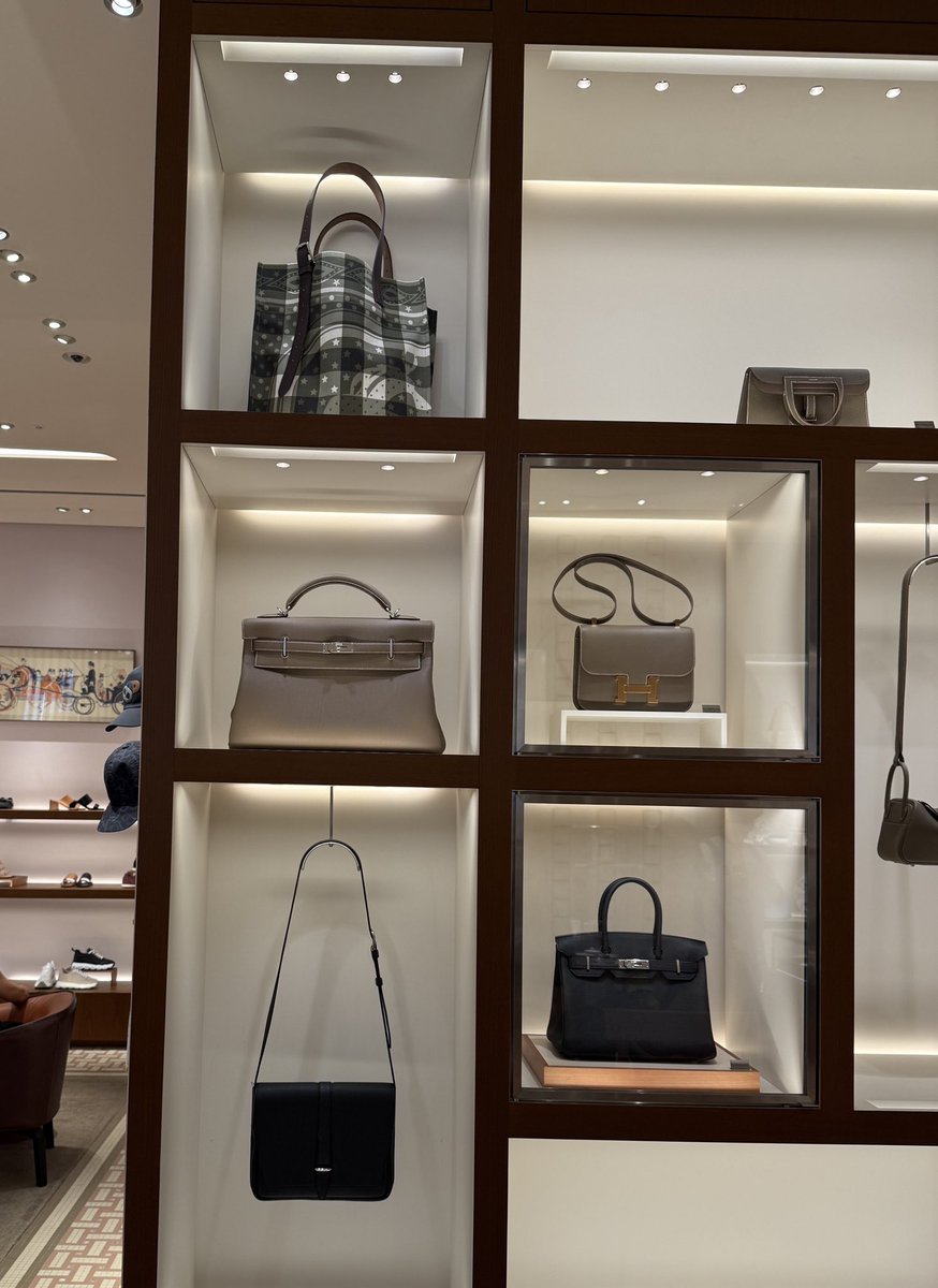 umyCp6rsCRyKs8d's tweet image. マキシケリーエトゥープ🆓
#hermes #エルメス　#ケリー #マキシ
#ケリー42
