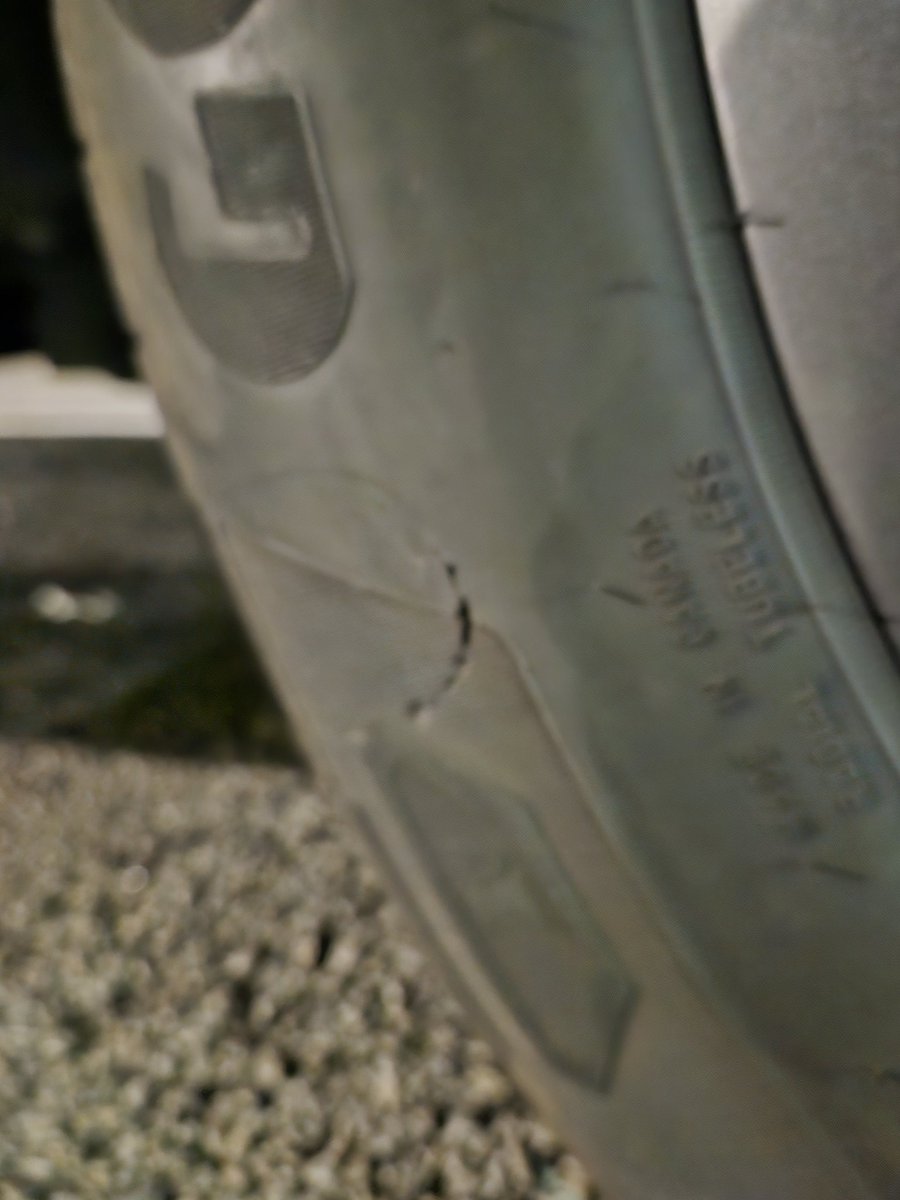 SendChris's tweet photo. This is totally safe on an all-electric high speed pickup truck, right...?

Front Passenger Side Tire 🔋 🛻 🛞... https://t.co/4fVgbsowY6