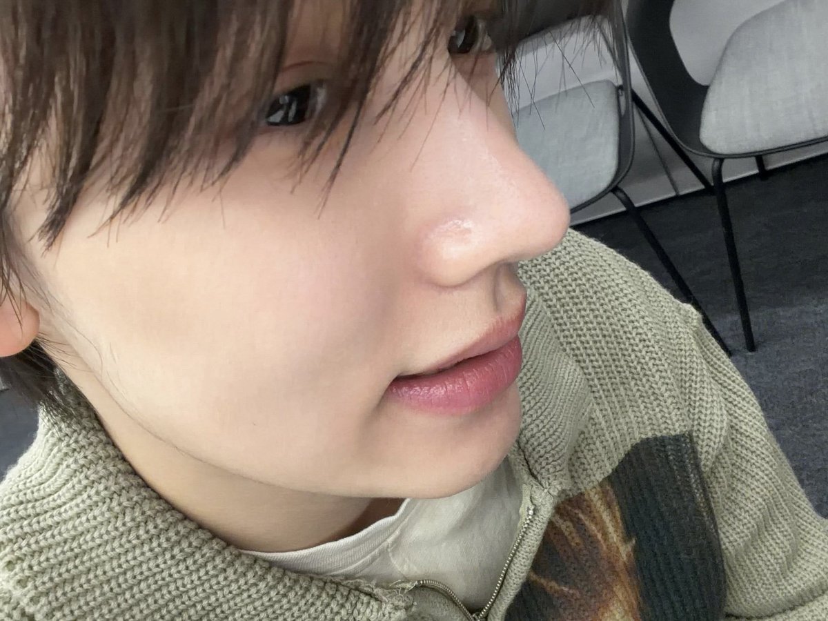 현이✮ tweet media