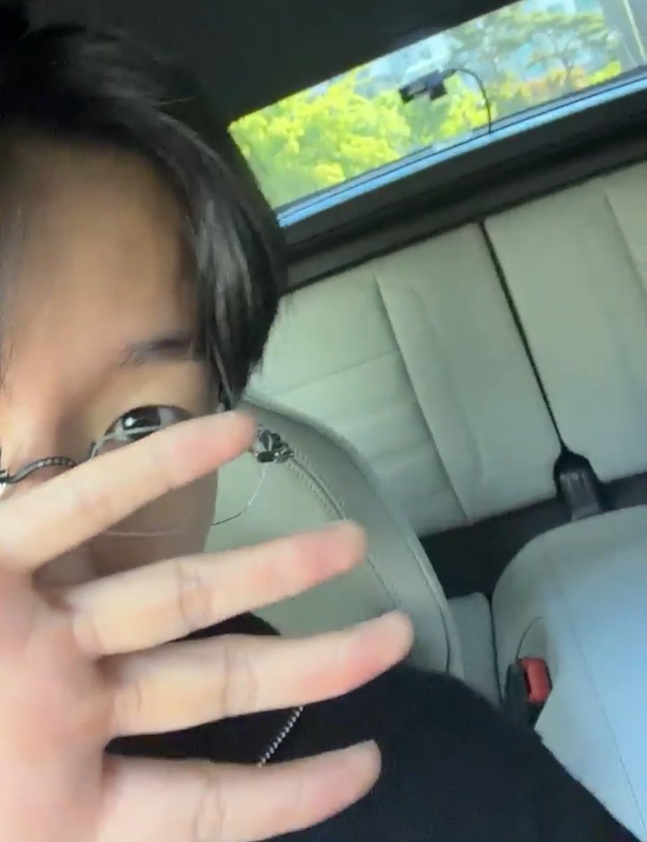best of 백현이 ❤️ tweet media
