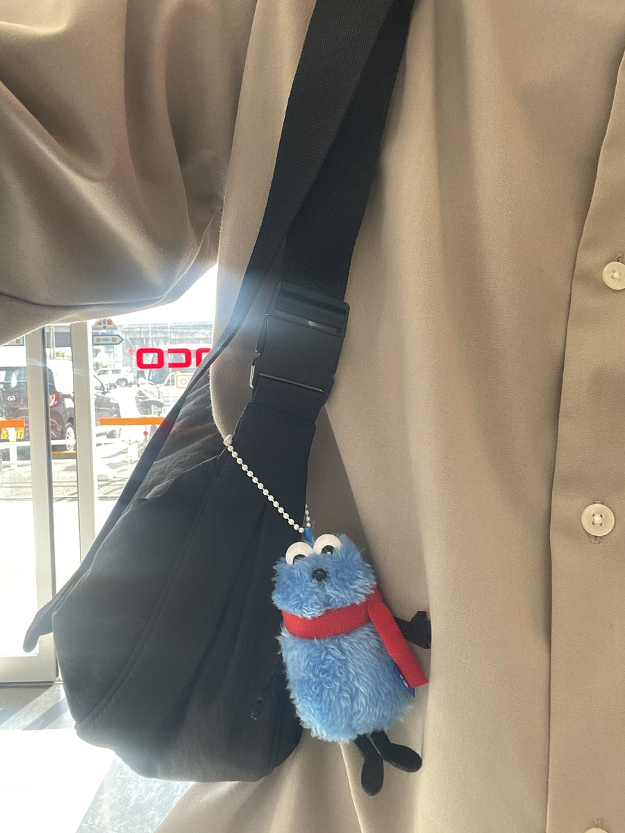 tappaaa1's tweet photo. UFOキャッチャーでスンスンをゲット
¥800-

UFOキャッチャーなんてやったの２０年ぶりかも https://t.co/4ljOhjwRfe