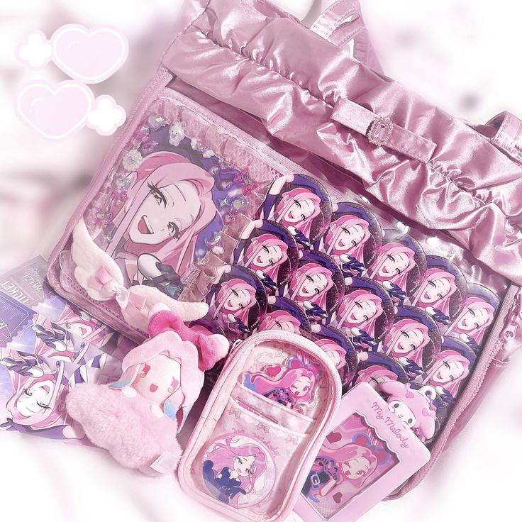 literallyHibiki's tweet photo. @cinnotomon For me personally, depending on how much they'd cost I'd buy 10-20, I only have 9+ a rosette with another pinI made myself in my bag because I didn't have enough plain pins to make more but I definitely want to fill my bag to look somewhat like this https://t.co/fuLhAwJeJK
