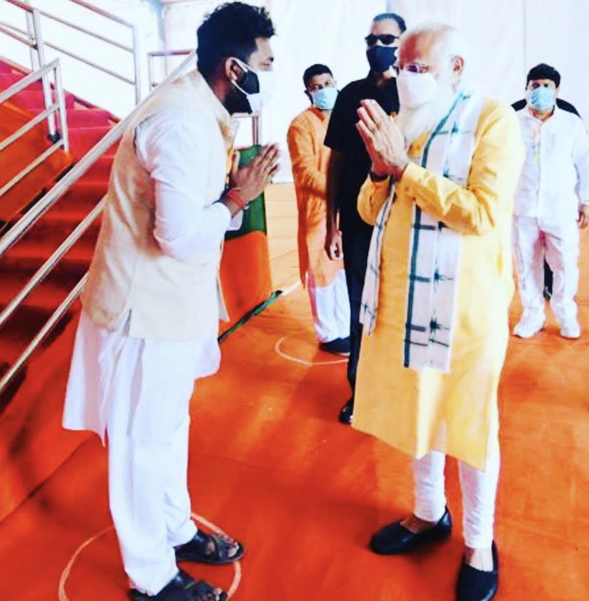 DigvijayHoPE's tweet photo. Words fall short today, only emotions remain.
A lifetime gift from @BJP4India to every karyakarta. Need nothing else from BJP.
My humble salutations to both the sons of Maa Bharati.
Pranam.

@narendramodi Ji
@AmitShah Ji https://t.co/IuHHtrFwih