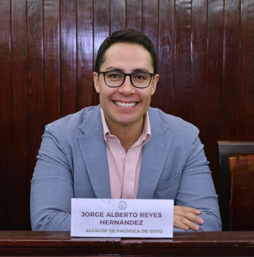 📌Jorge Reyes, el alcalde mejor evaluado de Hidalgo: Mitofsky
vocalesonline.com.mx/index.php/esta…